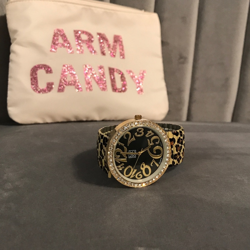 NY&C cheetah watch
